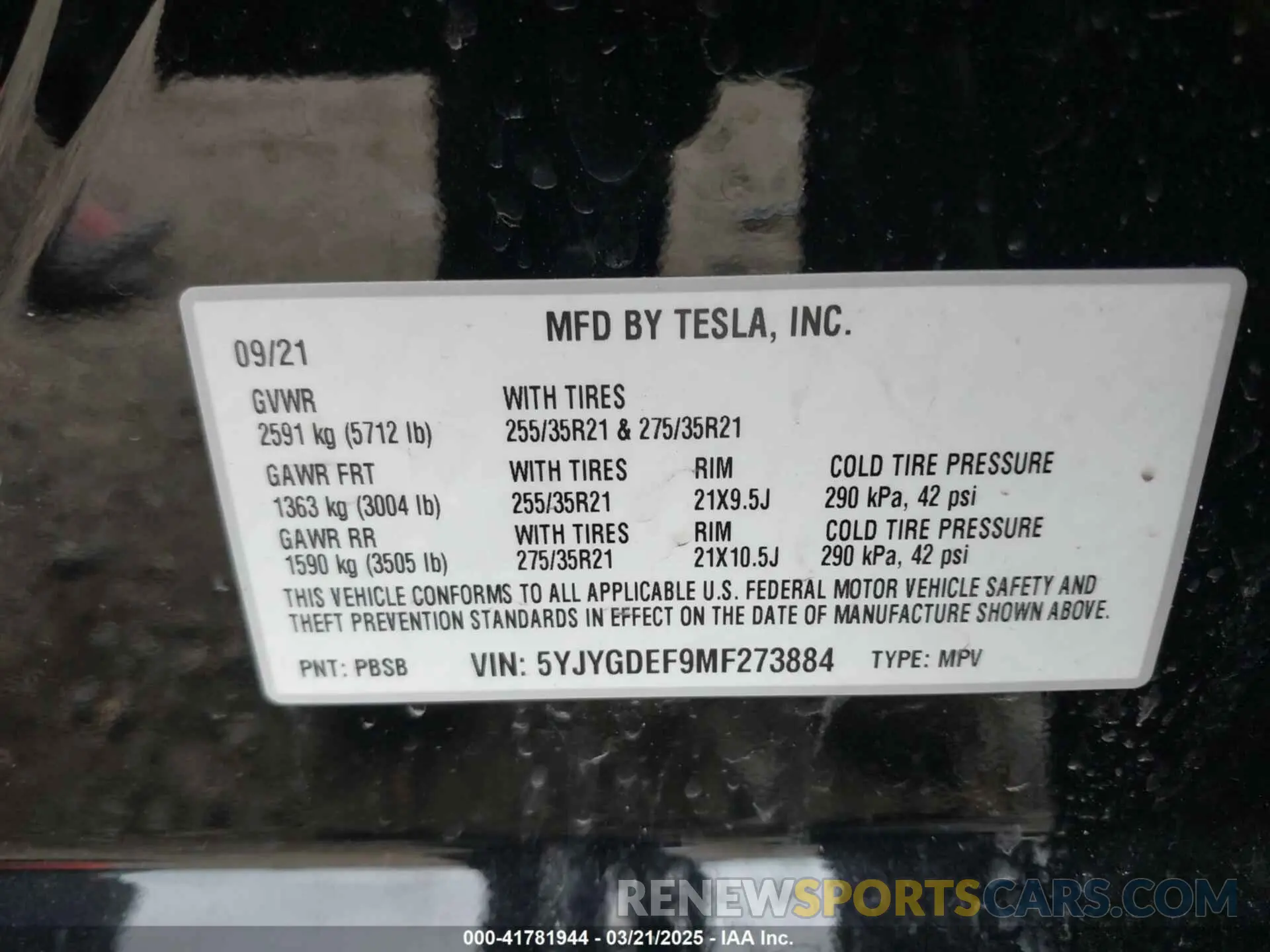9 fotografías del automóvil dañado 5YJYGDEF9MF273884 TESLA MODEL Y 2021