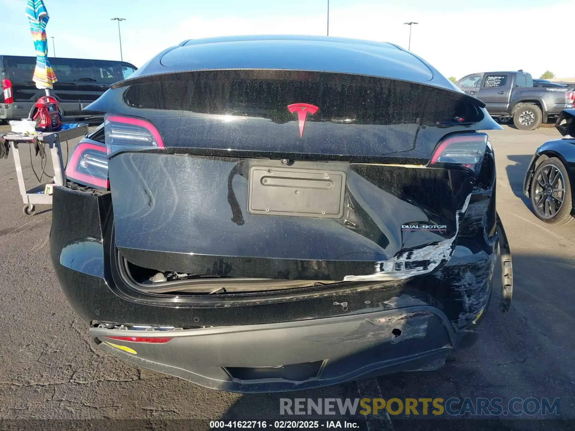 16 fotografías del automóvil dañado 5YJYGDEFXMF215895 TESLA MODEL Y 2021