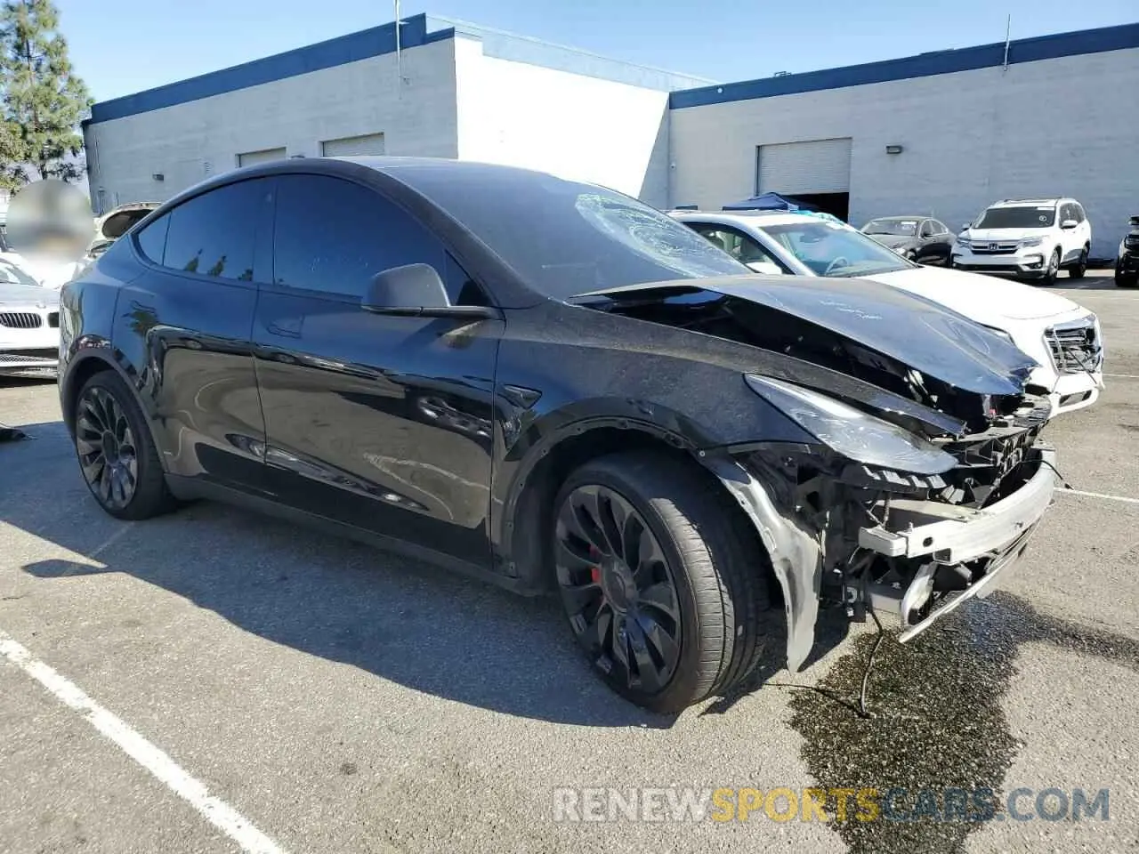 4 fotografías del automóvil dañado 7SAYGAEE0NF342603 TESLA MODEL Y 2022