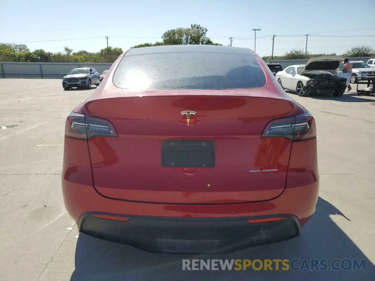 6 fotografías del automóvil dañado 7SAYGAEE0NF414044 TESLA MODEL Y 2022