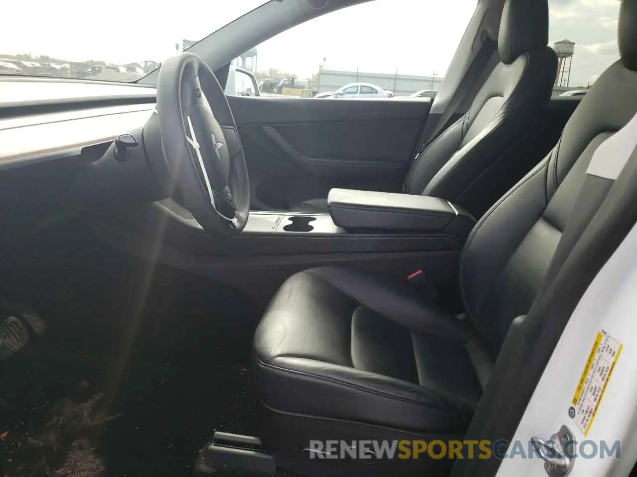 7 fotografías del automóvil dañado 7SAYGAEE1NF383449 TESLA MODEL Y 2022