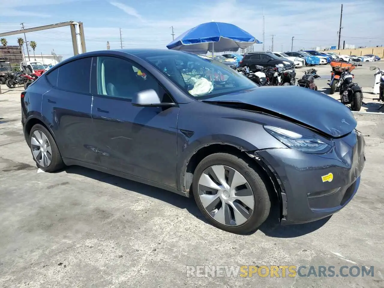 4 fotografías del automóvil dañado 7SAYGAEE1NF486077 TESLA MODEL Y 2022