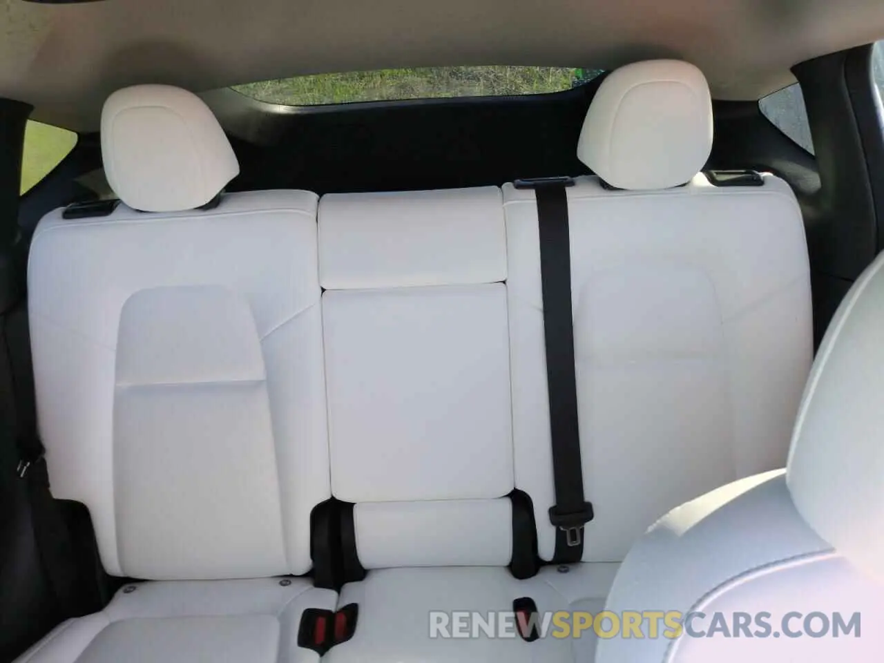 10 fotografías del automóvil dañado 7SAYGAEE1NF538081 TESLA MODEL Y 2022