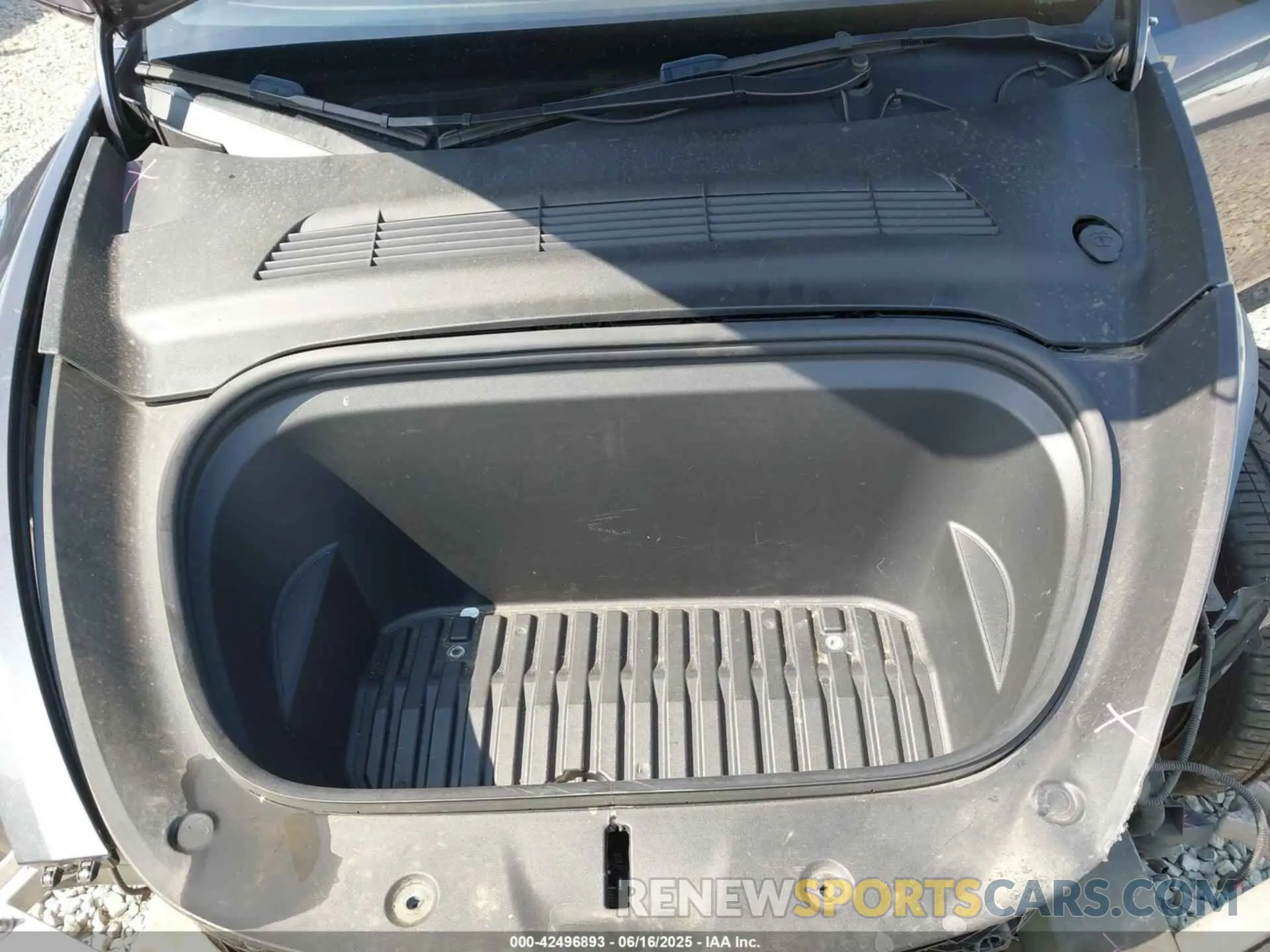 10 fotografías del automóvil dañado 7SAYGAEE3NF359220 TESLA MODEL Y 2022