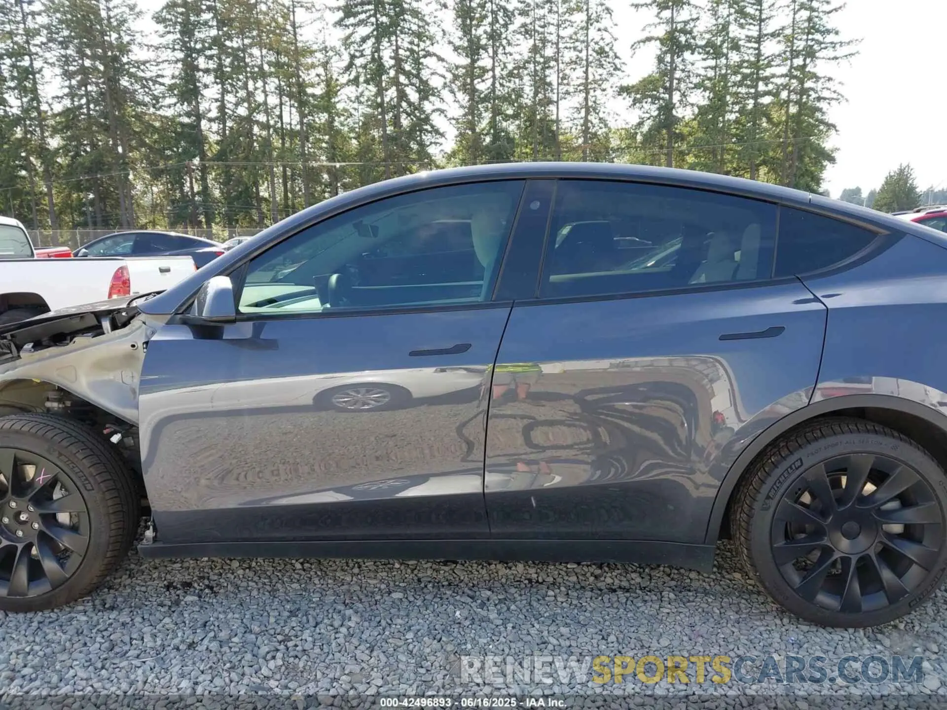 15 fotografías del automóvil dañado 7SAYGAEE3NF359220 TESLA MODEL Y 2022