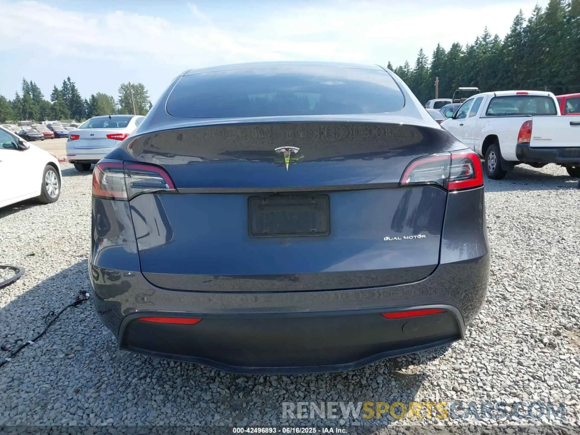 17 fotografías del automóvil dañado 7SAYGAEE3NF359220 TESLA MODEL Y 2022