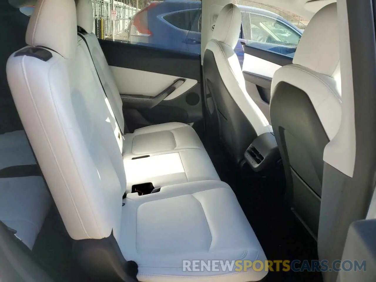 10 fotografías del automóvil dañado 7SAYGAEE3NF467627 TESLA MODEL Y 2022