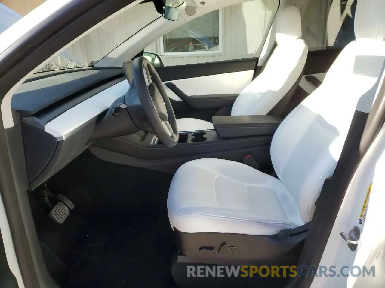 7 fotografías del automóvil dañado 7SAYGAEE3NF467627 TESLA MODEL Y 2022