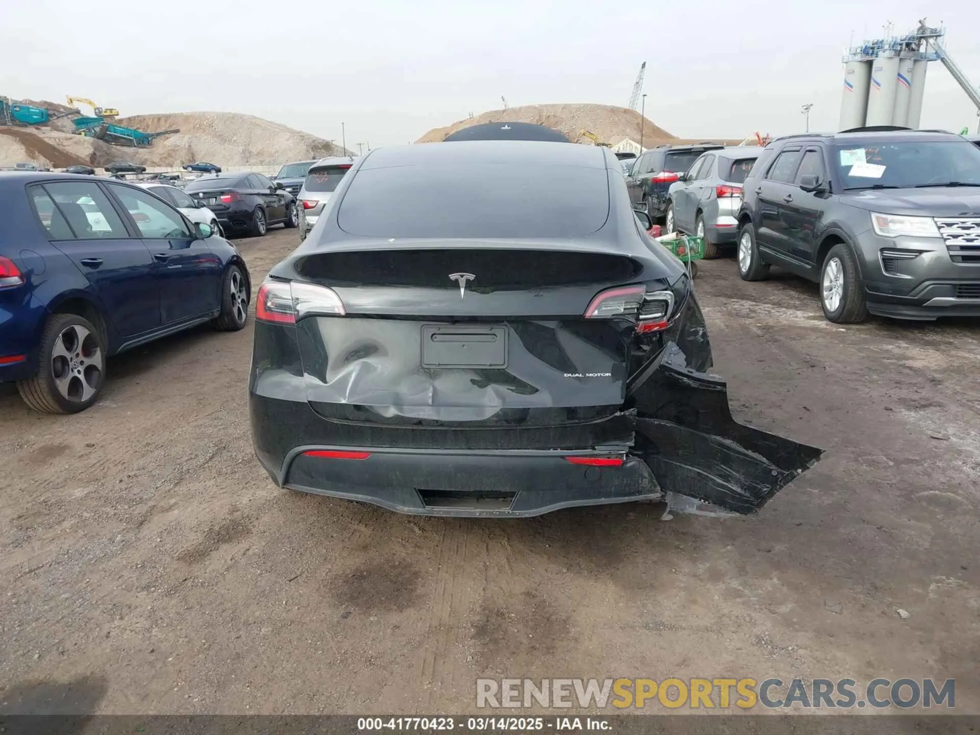 15 fotografías del automóvil dañado 7SAYGAEE3NF537420 TESLA MODEL Y 2022