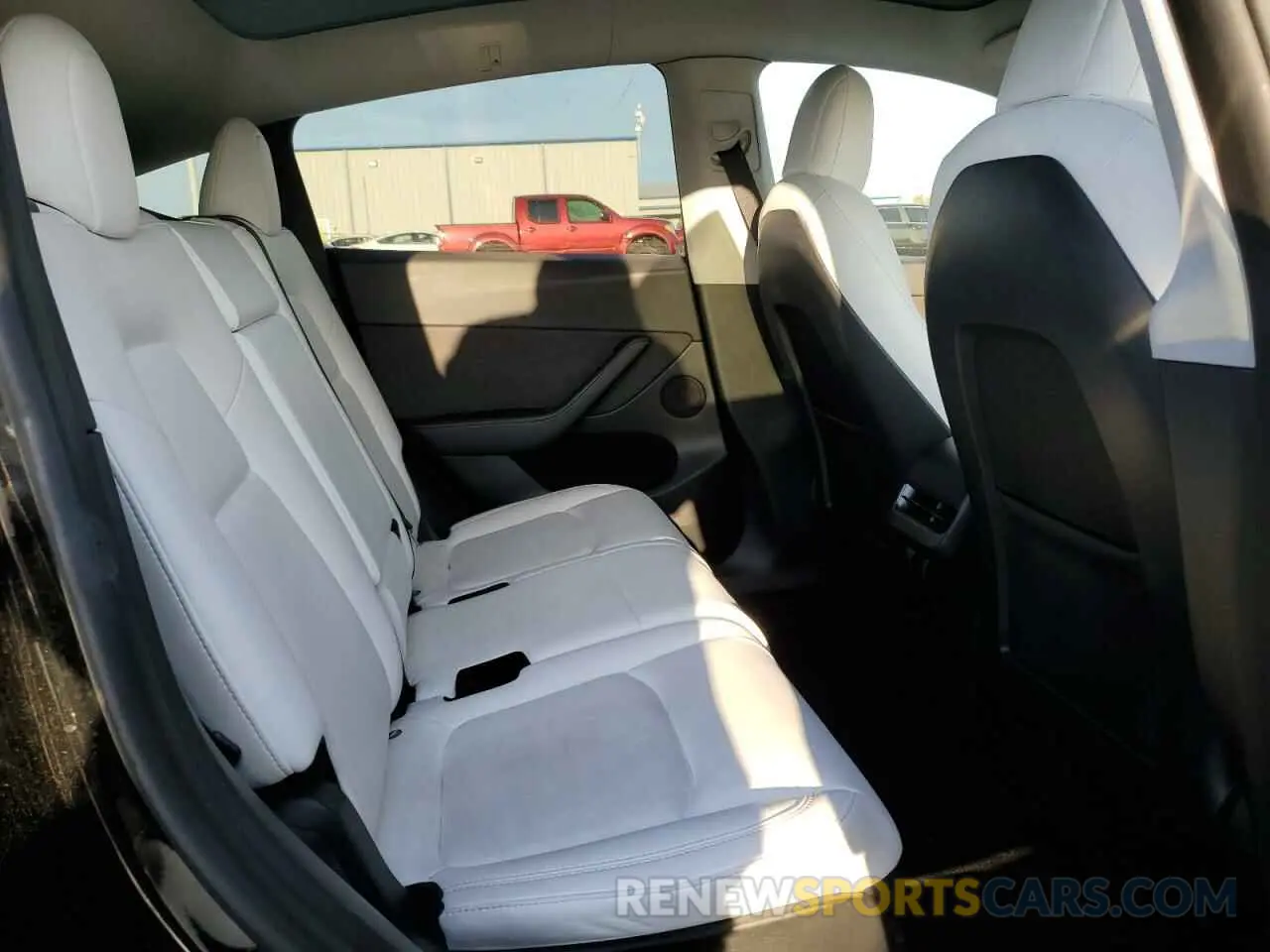11 fotografías del automóvil dañado 7SAYGAEE3NF542388 TESLA MODEL Y 2022