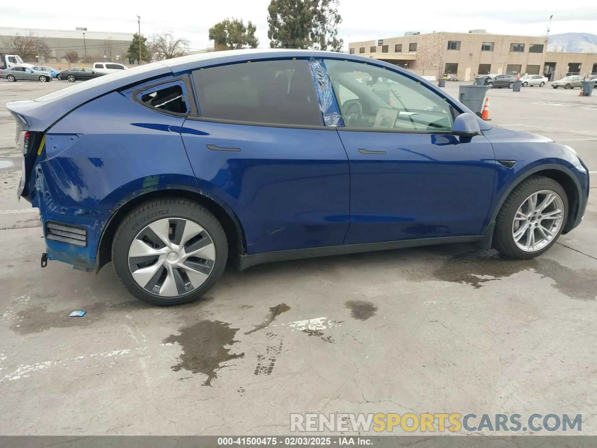 4 fotografías del automóvil dañado 7SAYGAEE3NF573141 TESLA MODEL Y 2022