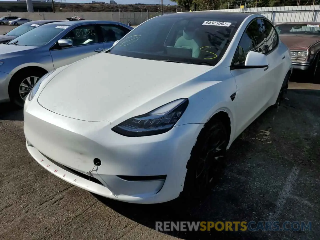 2 fotografías del automóvil dañado 7SAYGAEE4NF466258 TESLA MODEL Y 2022