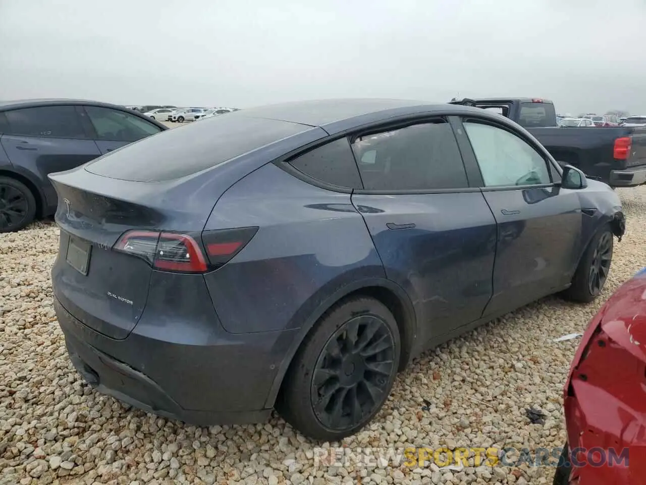 3 fotografías del automóvil dañado 7SAYGAEE4NF543503 TESLA MODEL Y 2022
