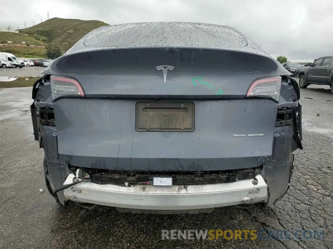 6 fotografías del automóvil dañado 7SAYGAEE4NF560267 TESLA MODEL Y 2022