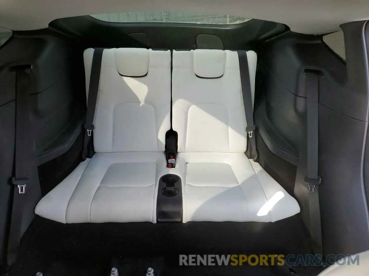 10 fotografías del automóvil dañado 7SAYGAEE5NF427064 TESLA MODEL Y 2022