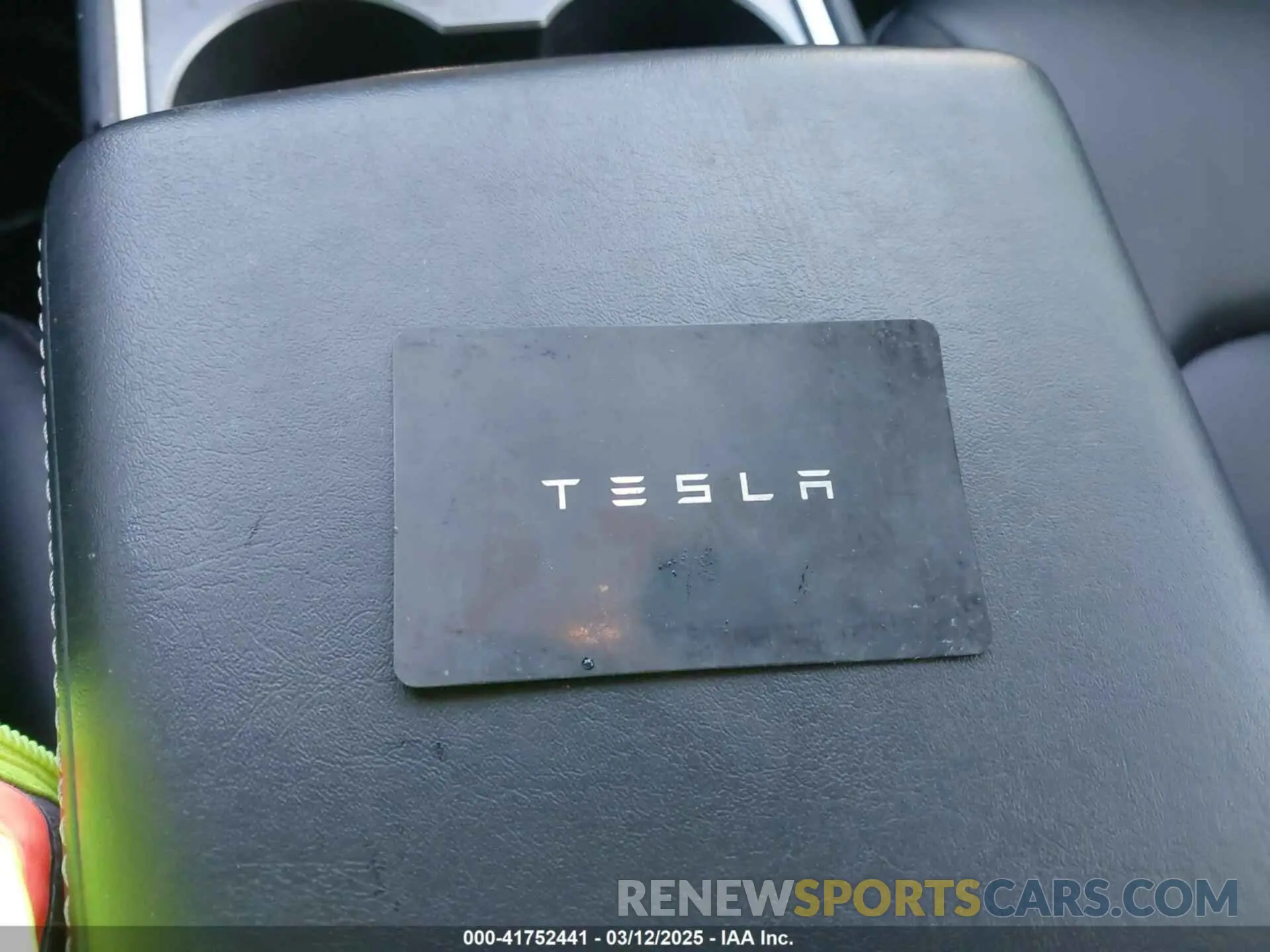 11 fotografías del automóvil dañado 7SAYGAEE6NF361883 TESLA MODEL Y 2022