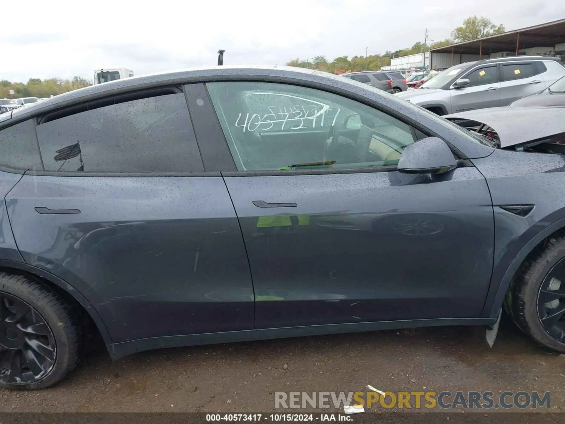 13 fotografías del automóvil dañado 7SAYGAEE6NF389330 TESLA MODEL Y 2022