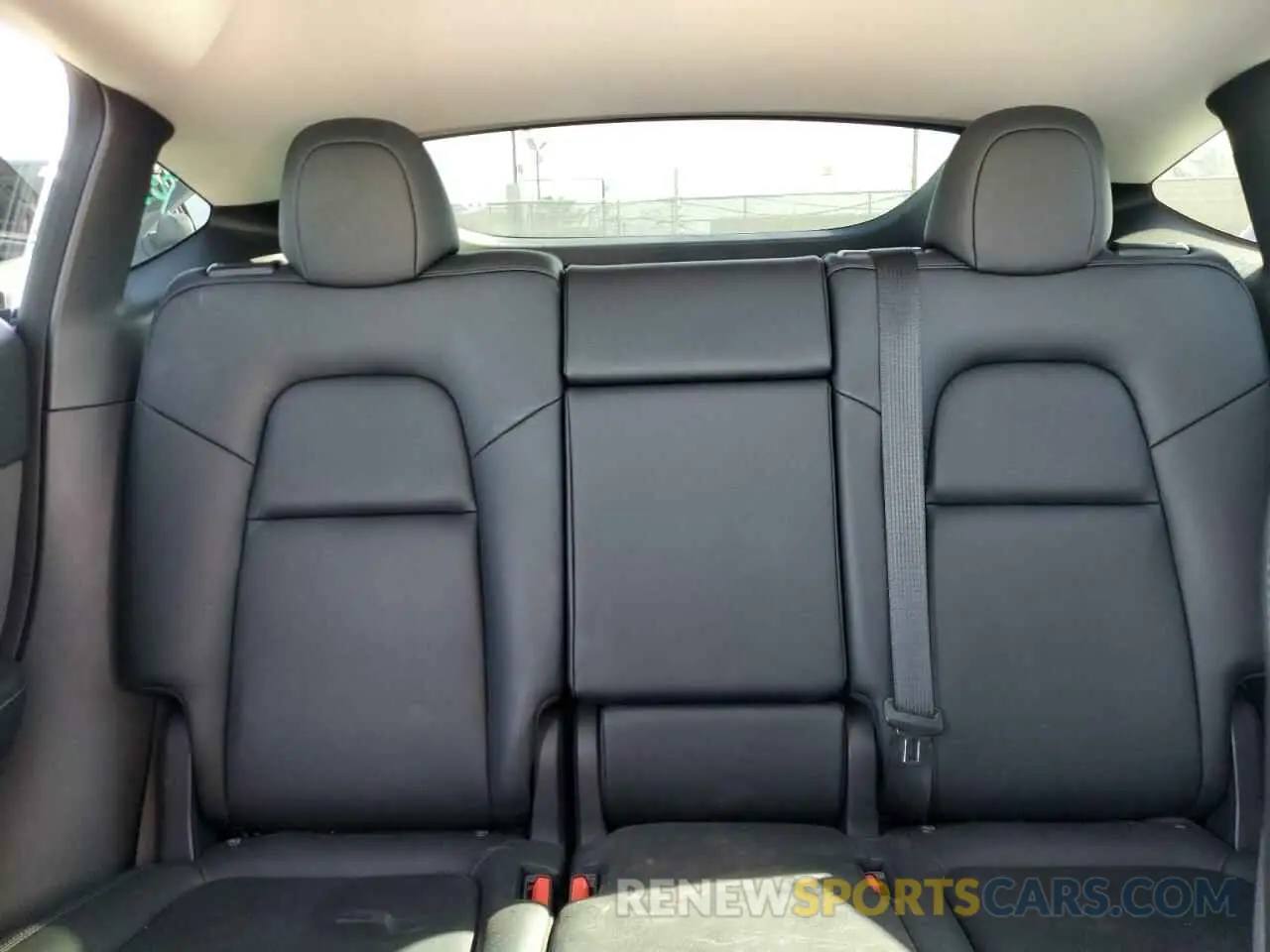 10 fotografías del automóvil dañado 7SAYGAEE6NF489864 TESLA MODEL Y 2022
