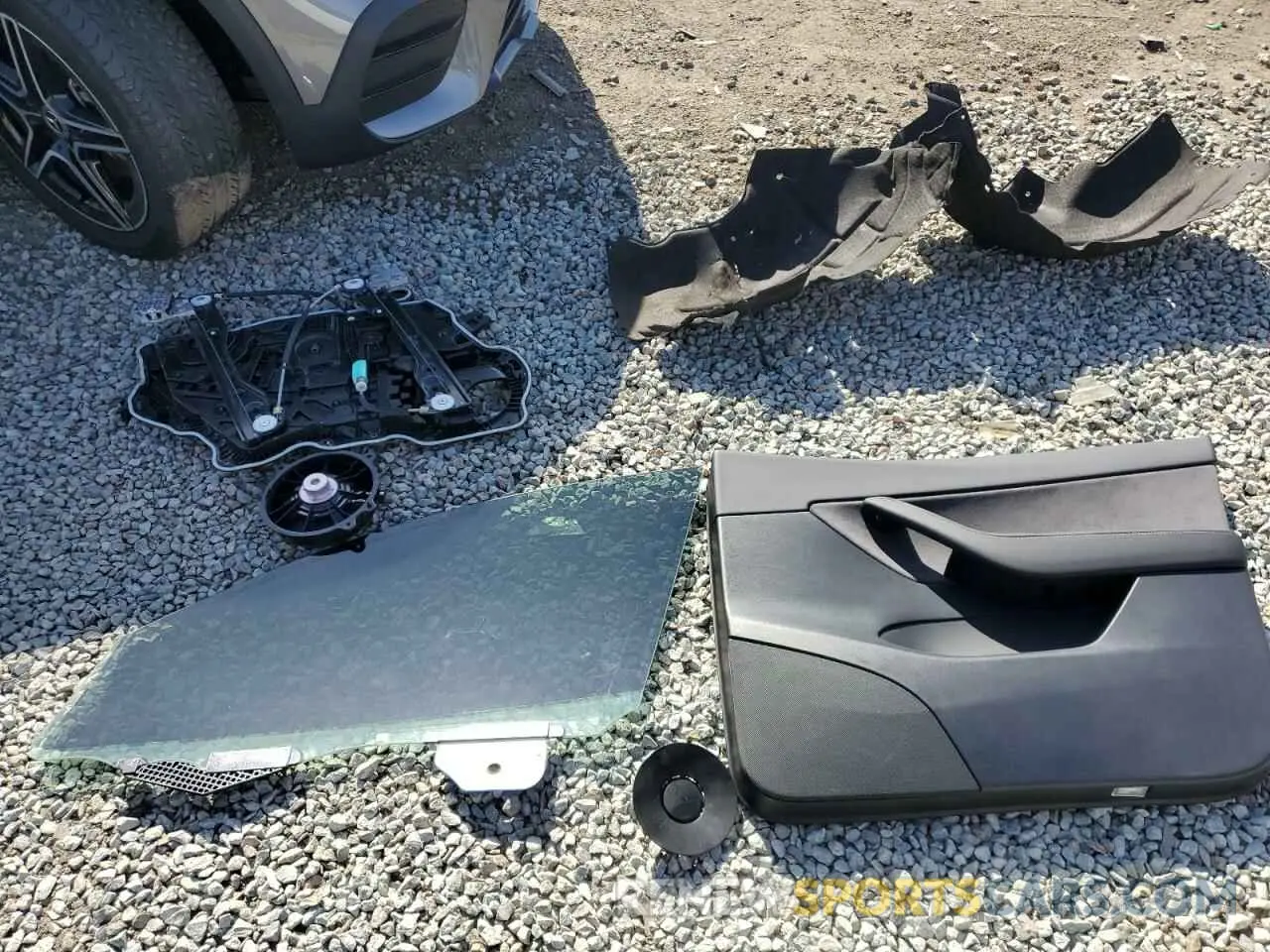 13 fotografías del automóvil dañado 7SAYGAEE6NF489864 TESLA MODEL Y 2022