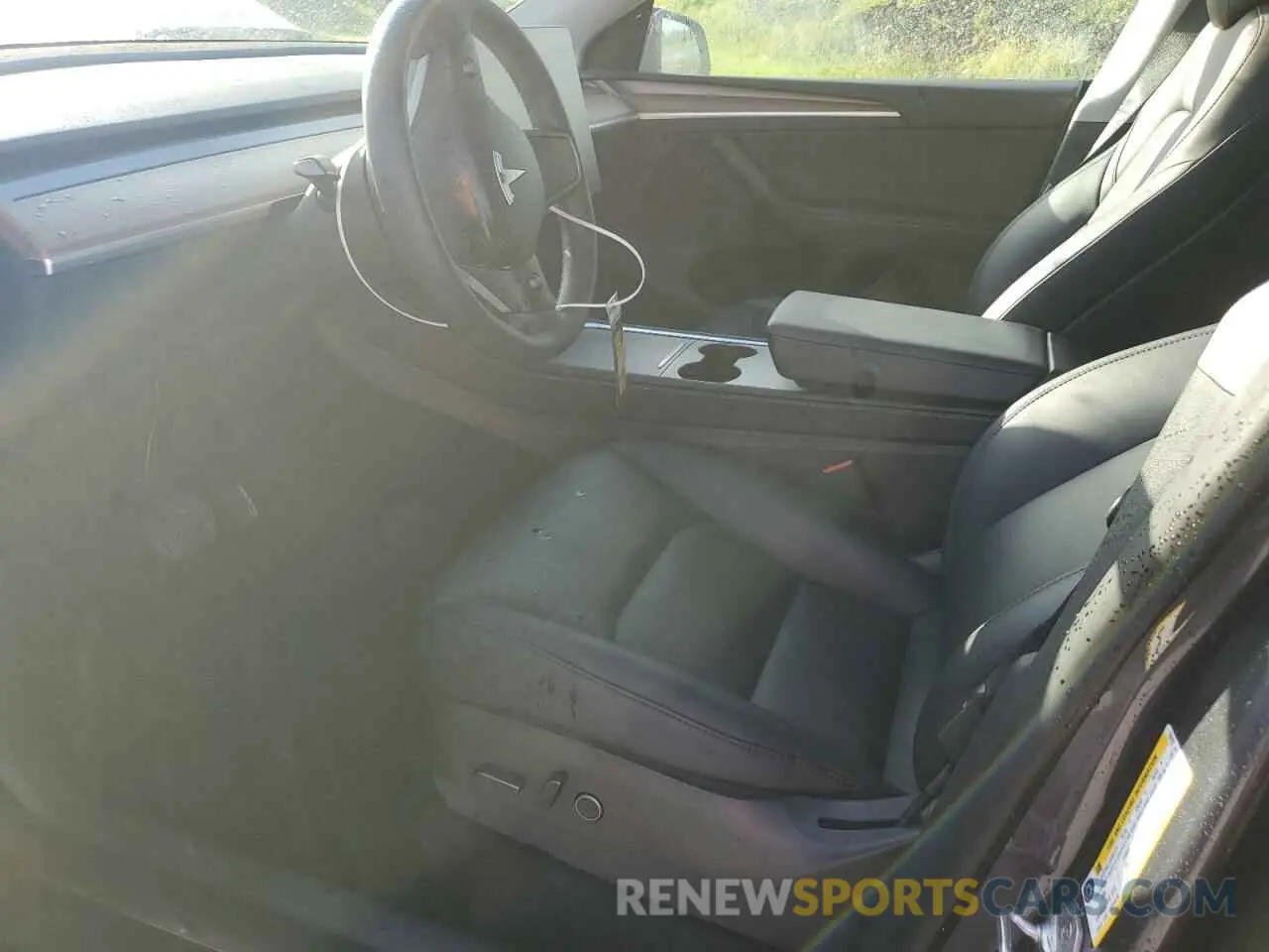 7 fotografías del automóvil dañado 7SAYGAEE6NF576132 TESLA MODEL Y 2022