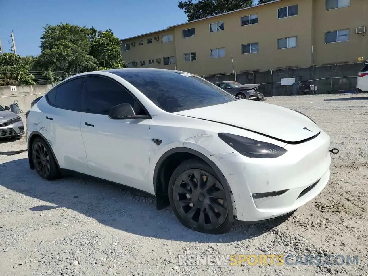 4 fotografías del automóvil dañado 7SAYGAEE7NF348088 TESLA MODEL Y 2022