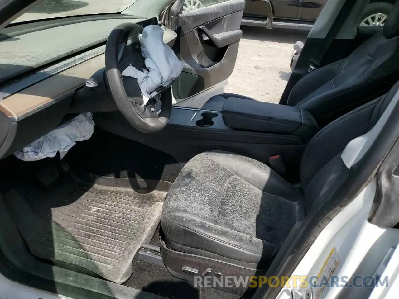 7 fotografías del automóvil dañado 7SAYGAEE8NF378457 TESLA MODEL Y 2022