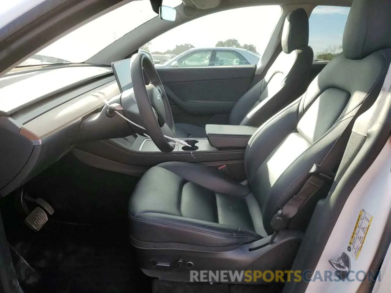 7 fotografías del automóvil dañado 7SAYGAEE8NF384436 TESLA MODEL Y 2022