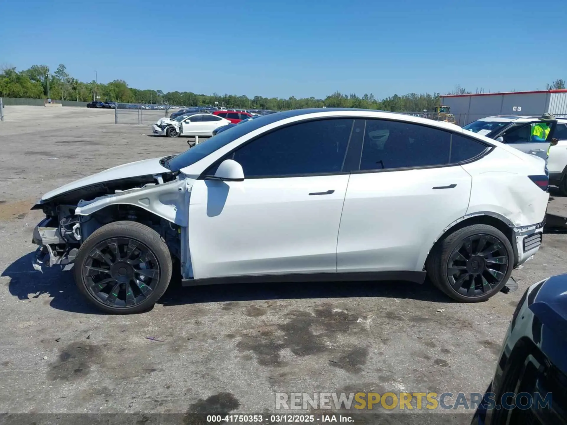 14 fotografías del automóvil dañado 7SAYGAEE8NF431786 TESLA MODEL Y 2022
