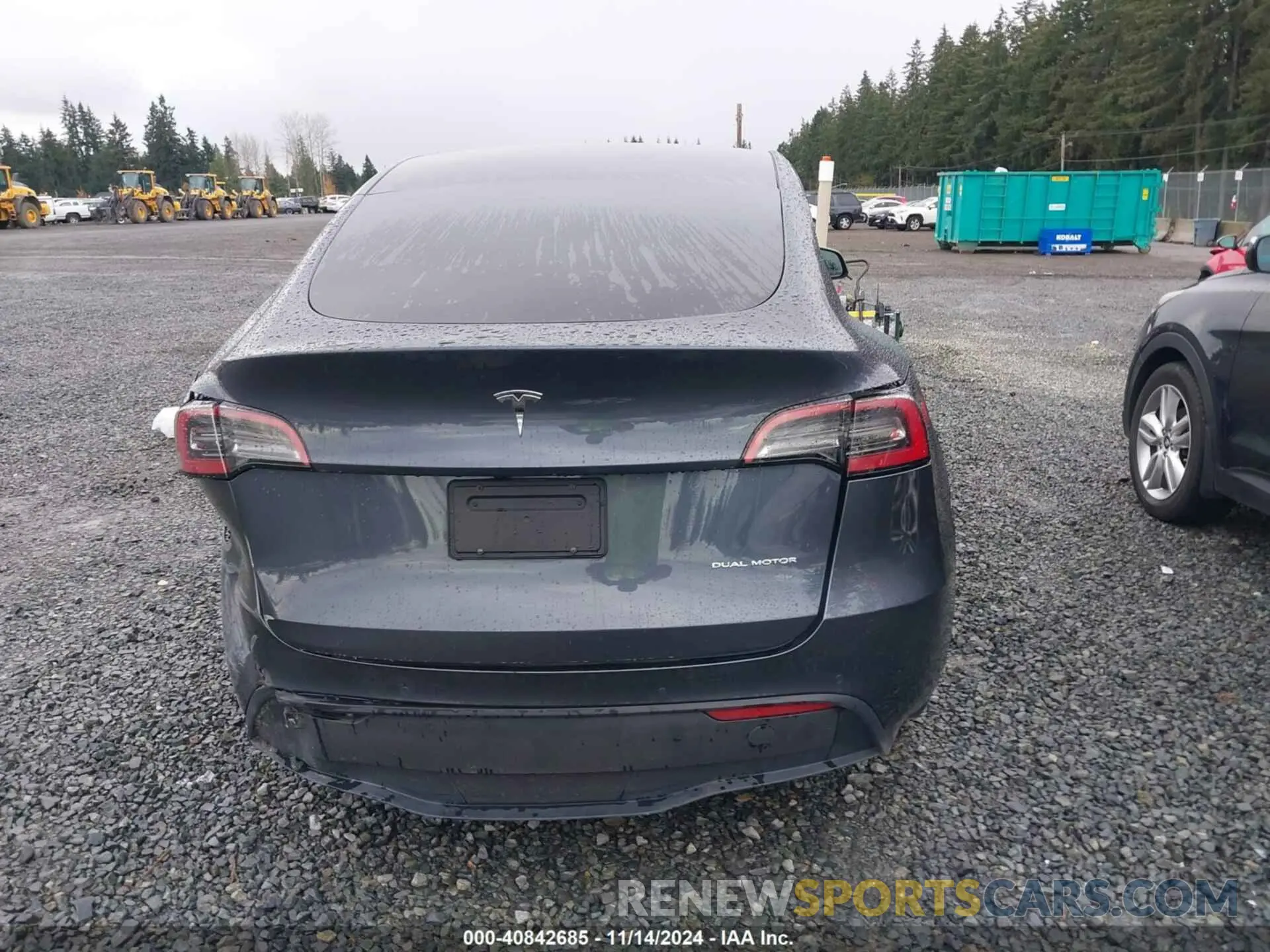 17 fotografías del automóvil dañado 7SAYGAEE8NF570624 TESLA MODEL Y 2022