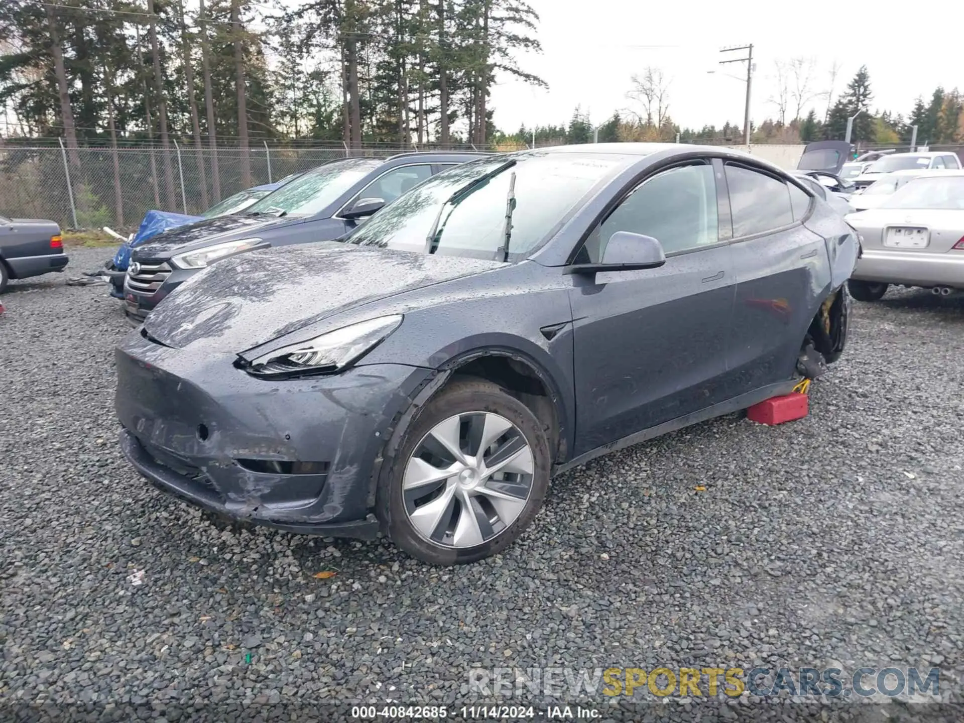 2 fotografías del automóvil dañado 7SAYGAEE8NF570624 TESLA MODEL Y 2022