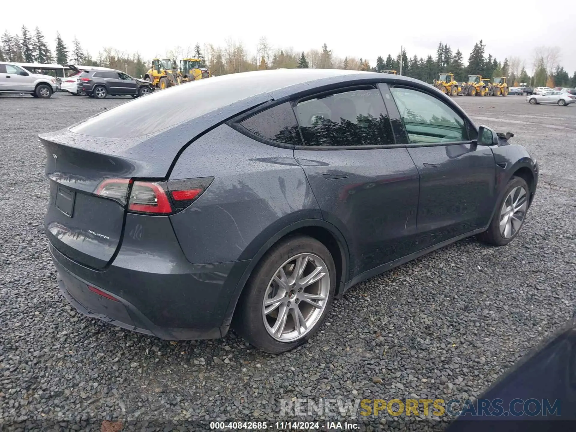 4 fotografías del automóvil dañado 7SAYGAEE8NF570624 TESLA MODEL Y 2022