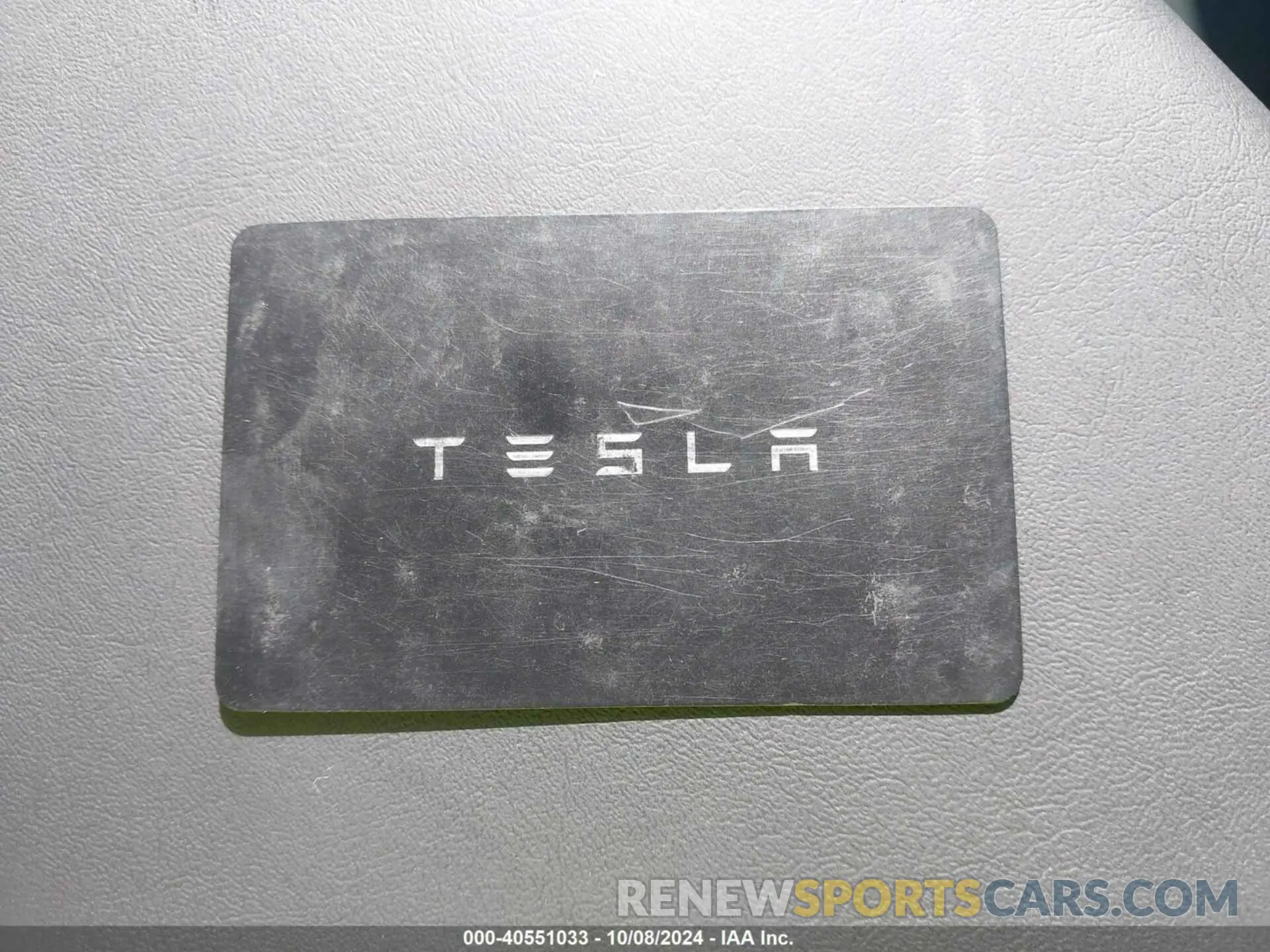 11 fotografías del automóvil dañado 7SAYGAEE8NF574463 TESLA MODEL Y 2022