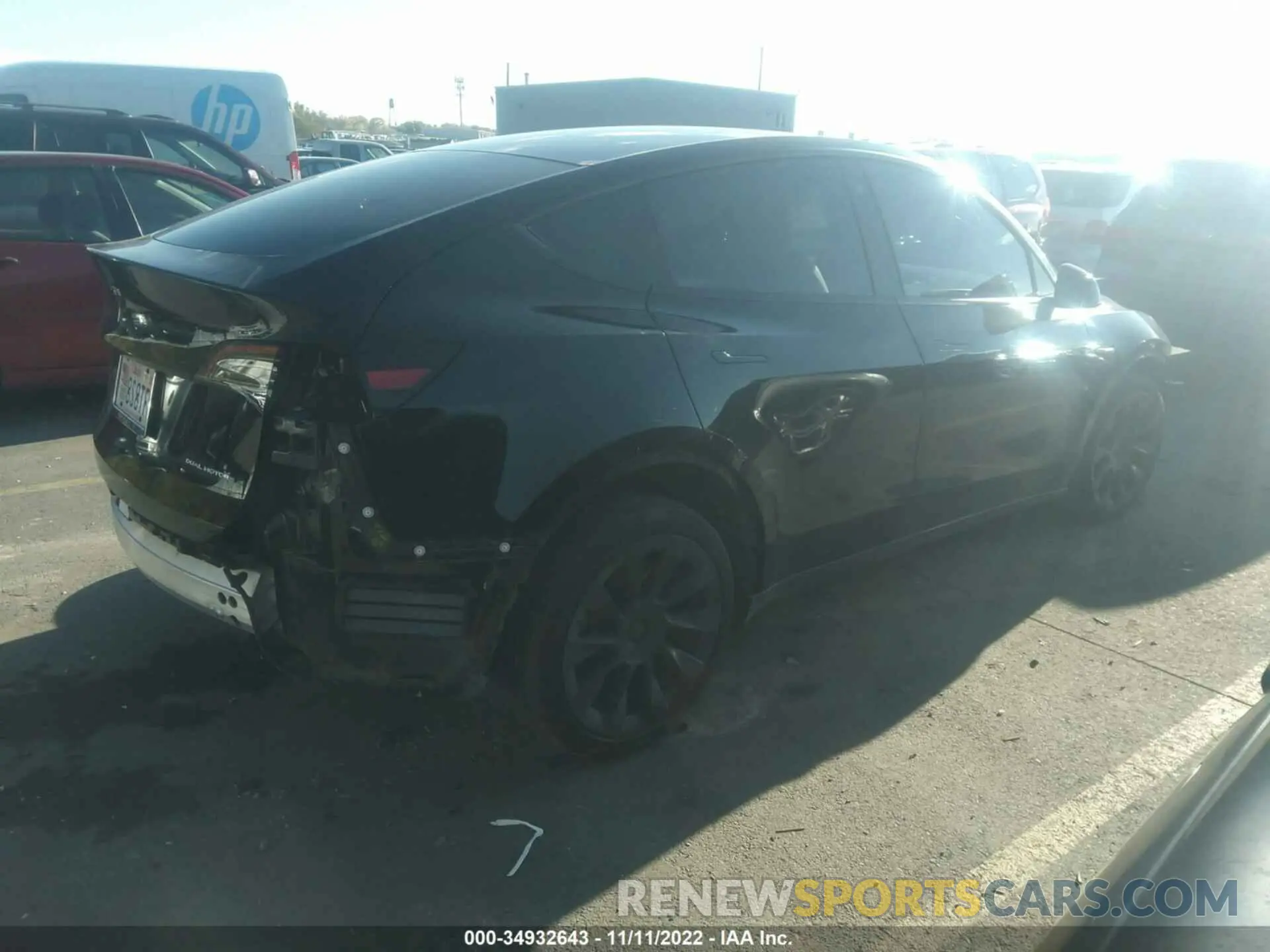 4 fotografías del automóvil dañado 7SAYGAEEXNF312864 TESLA MODEL Y 2022