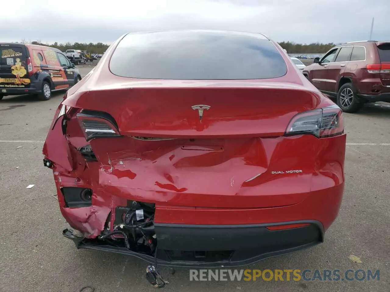 6 fotografías del automóvil dañado 7SAYGAEEXNF313657 TESLA MODEL Y 2022