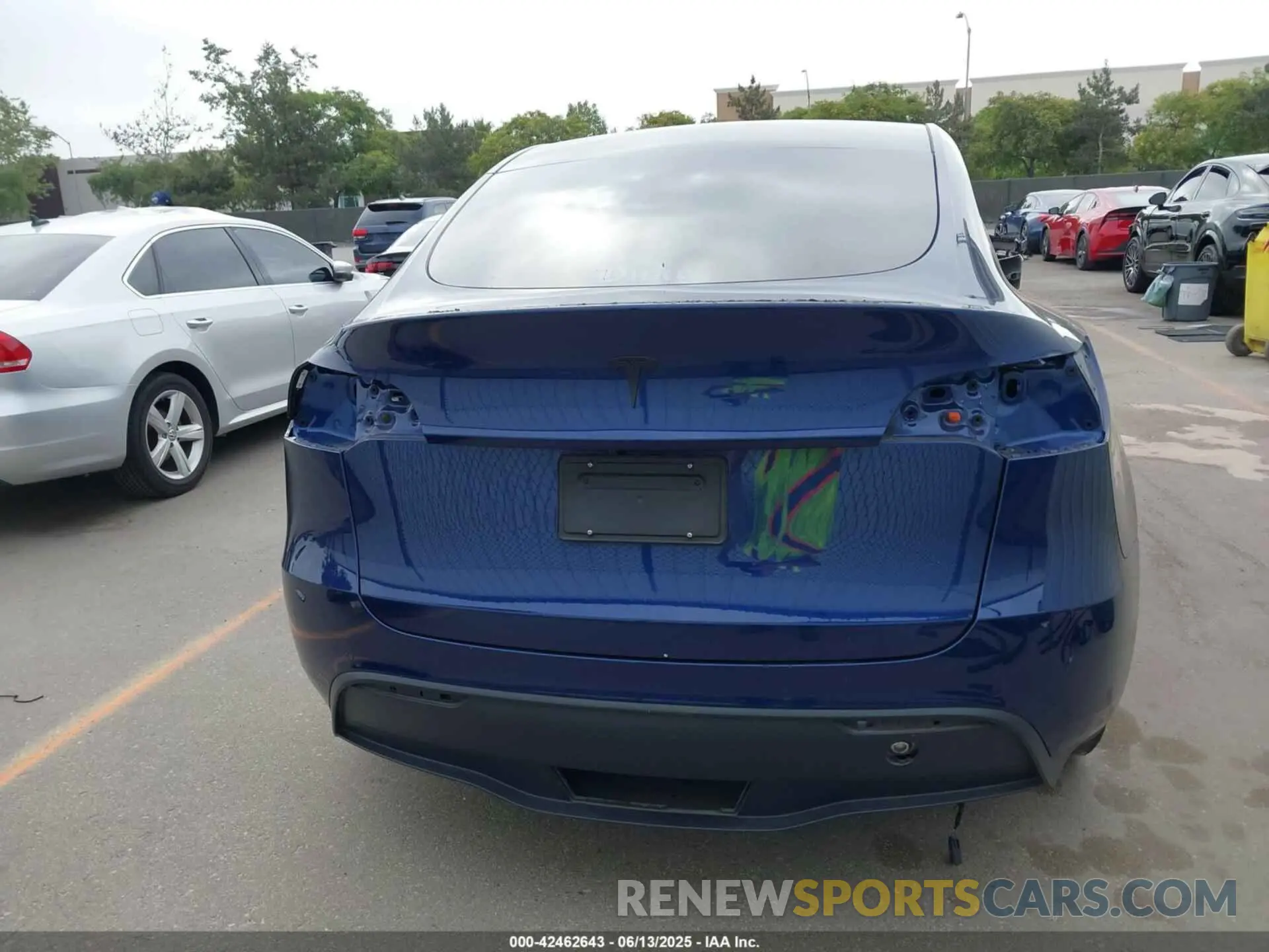 17 fotografías del automóvil dañado 7SAYGAEEXNF363300 TESLA MODEL Y 2022