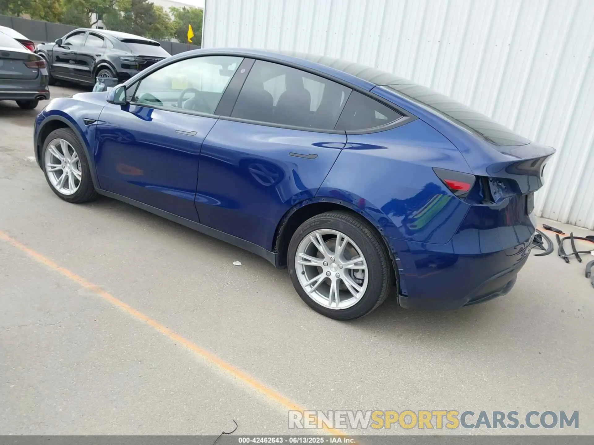 3 fotografías del automóvil dañado 7SAYGAEEXNF363300 TESLA MODEL Y 2022