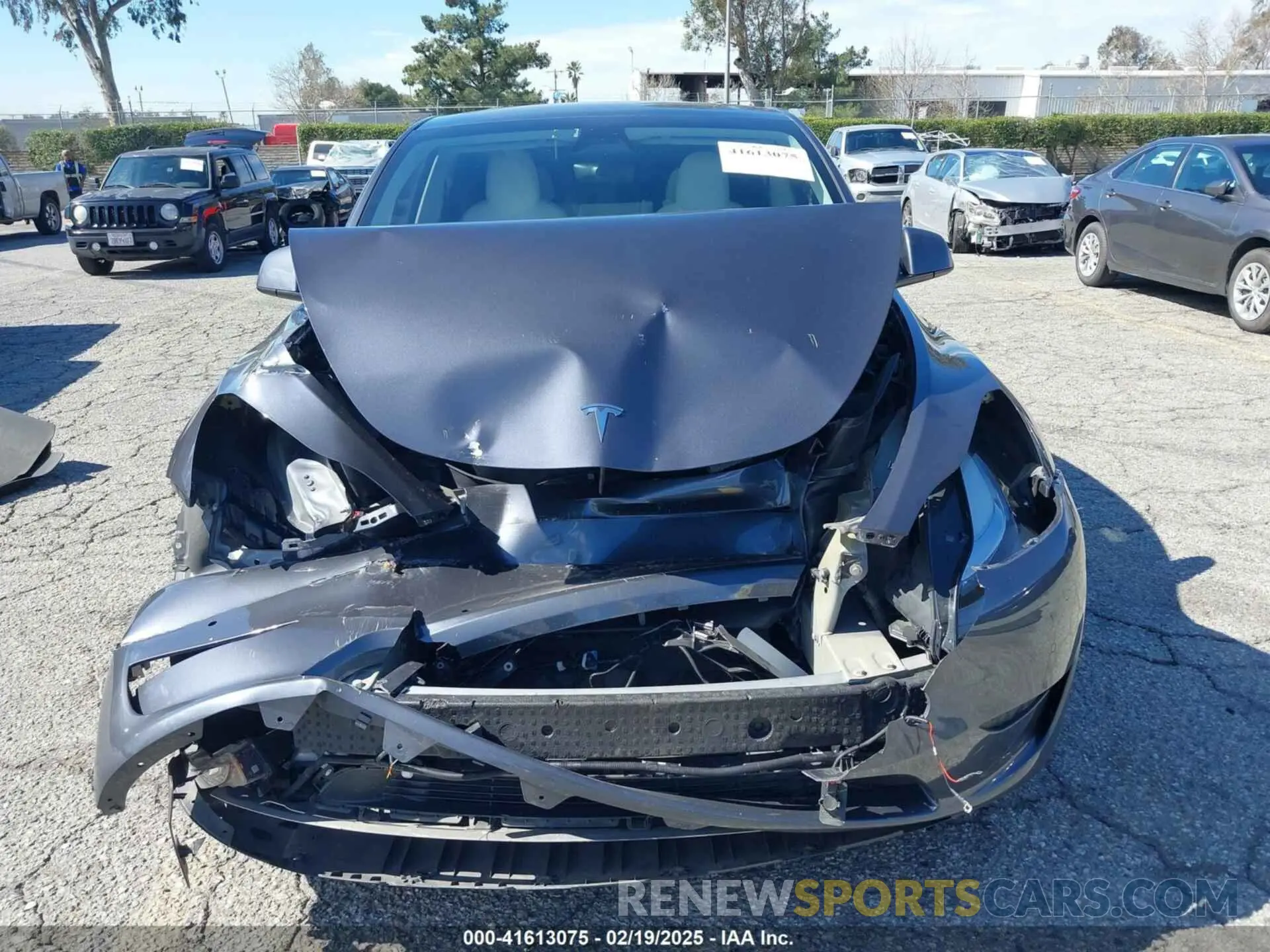 12 fotografías del automóvil dañado 7SAYGAEEXNF381389 TESLA MODEL Y 2022