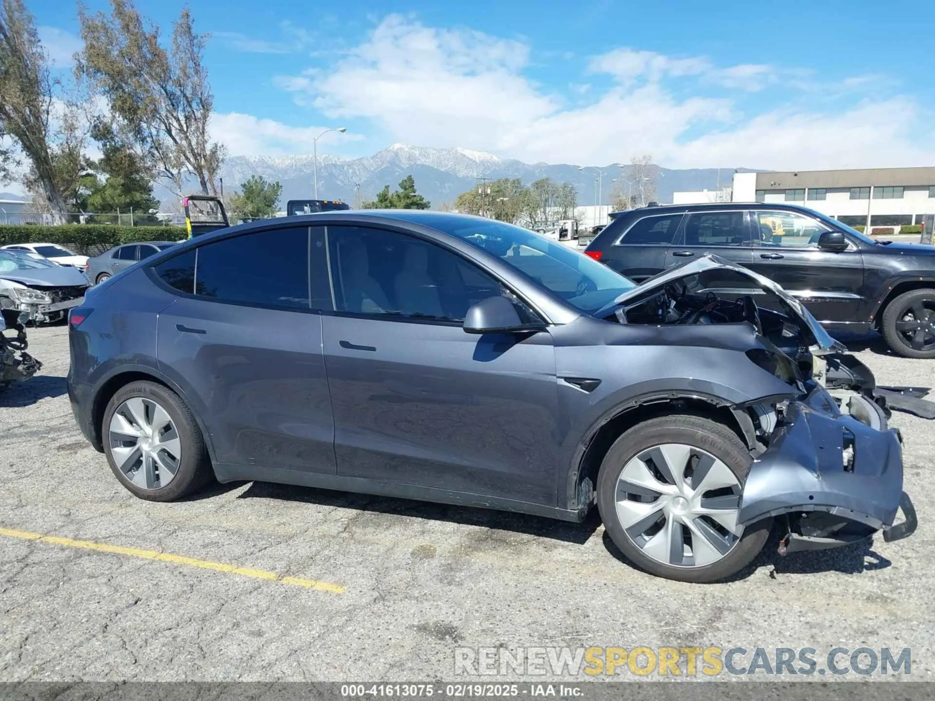 13 fotografías del automóvil dañado 7SAYGAEEXNF381389 TESLA MODEL Y 2022