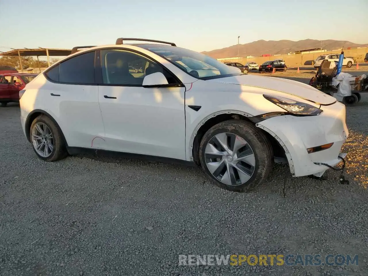 4 fotografías del automóvil dañado 7SAYGAEEXNF488944 TESLA MODEL Y 2022