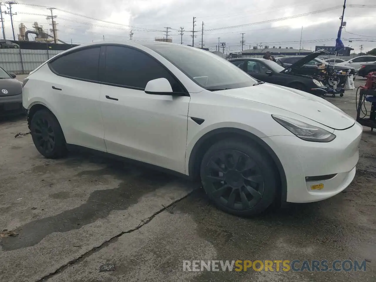 4 fotografías del automóvil dañado 7SAYGAEEXNF493710 TESLA MODEL Y 2022