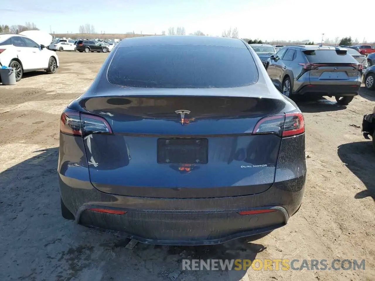 6 fotografías del automóvil dañado 7SAYGAEEXNF517729 TESLA MODEL Y 2022