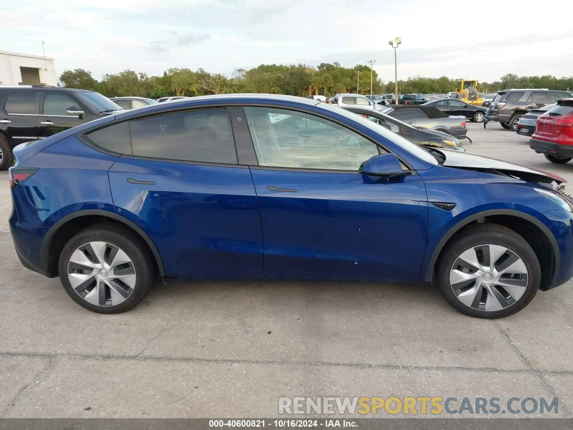14 fotografías del automóvil dañado 7SAYGDEE0NA004990 TESLA MODEL Y 2022
