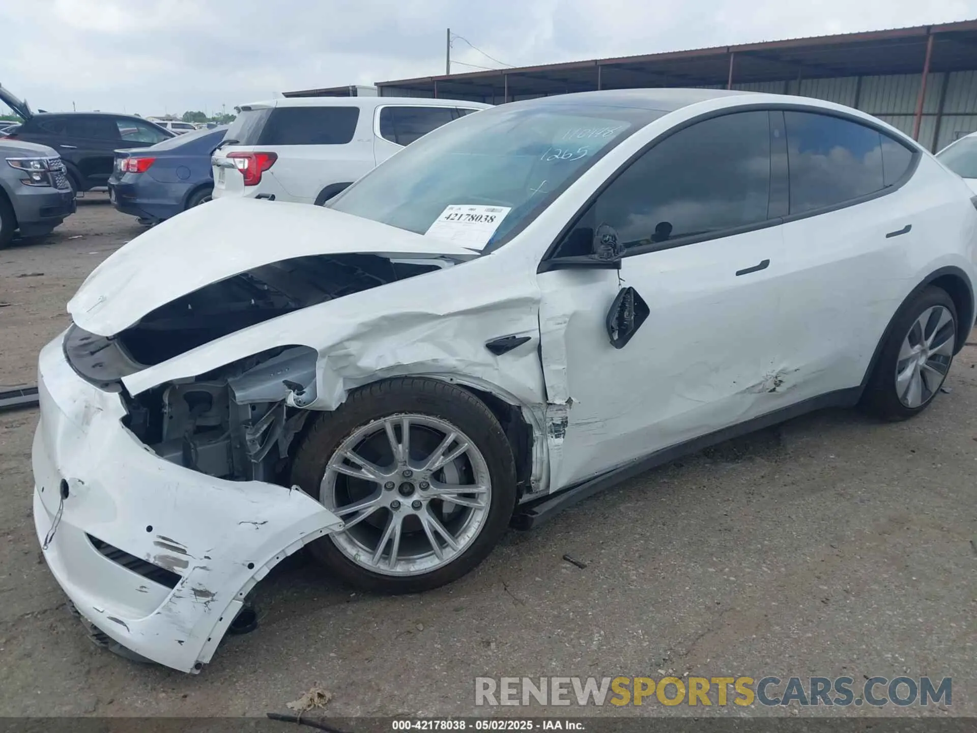 2 fotografías del automóvil dañado 7SAYGDEE0NF332610 TESLA MODEL Y 2022