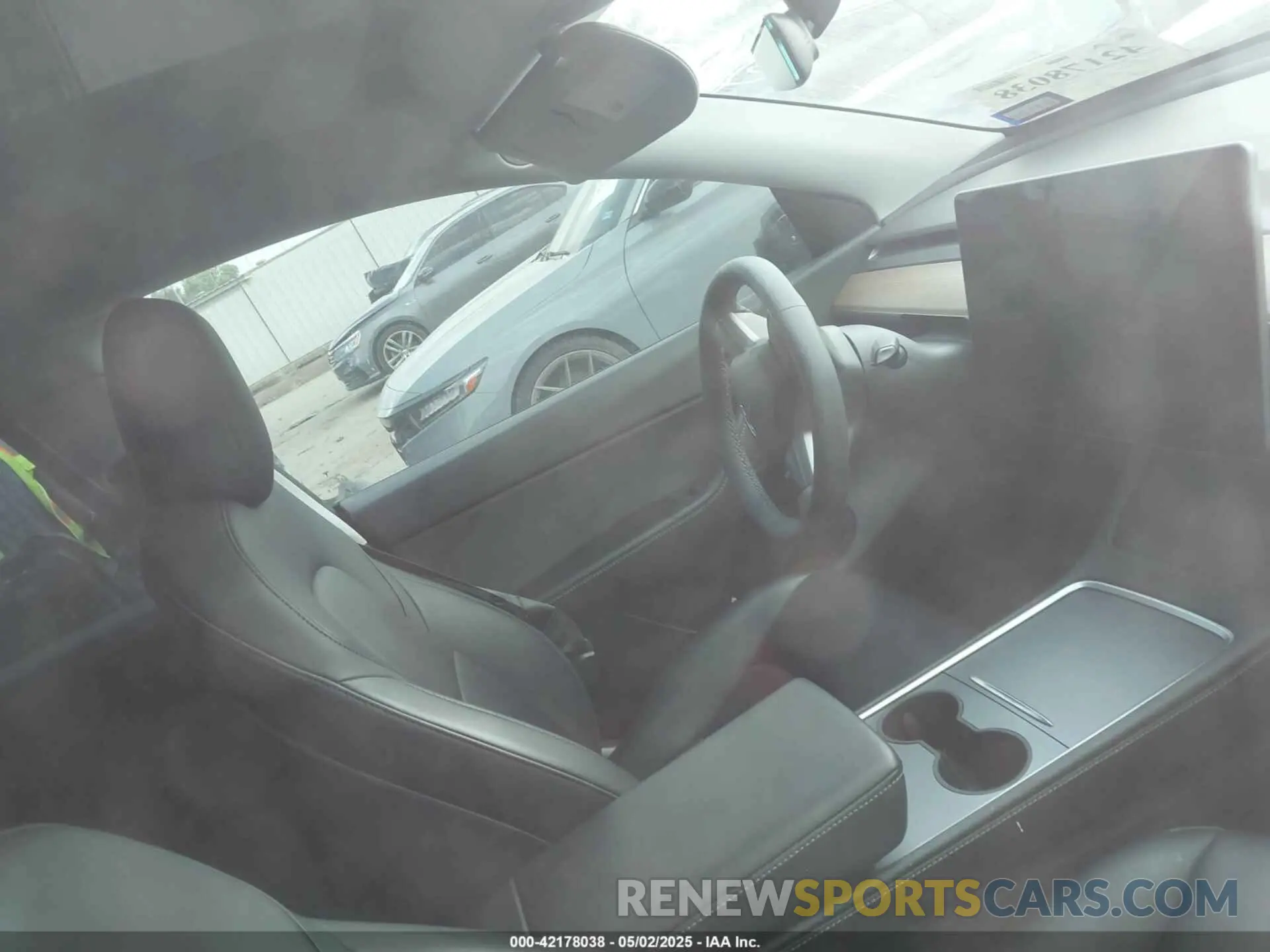 7 fotografías del automóvil dañado 7SAYGDEE0NF332610 TESLA MODEL Y 2022