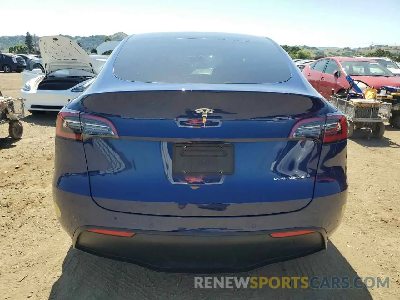 6 fotografías del automóvil dañado 7SAYGDEE0NF394105 TESLA MODEL Y 2022