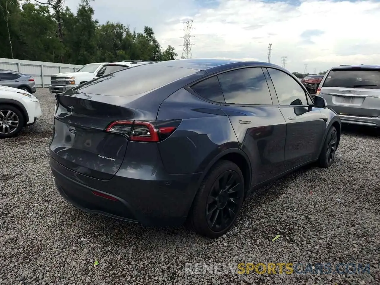 3 fotografías del automóvil dañado 7SAYGDEE0NF413252 TESLA MODEL Y 2022
