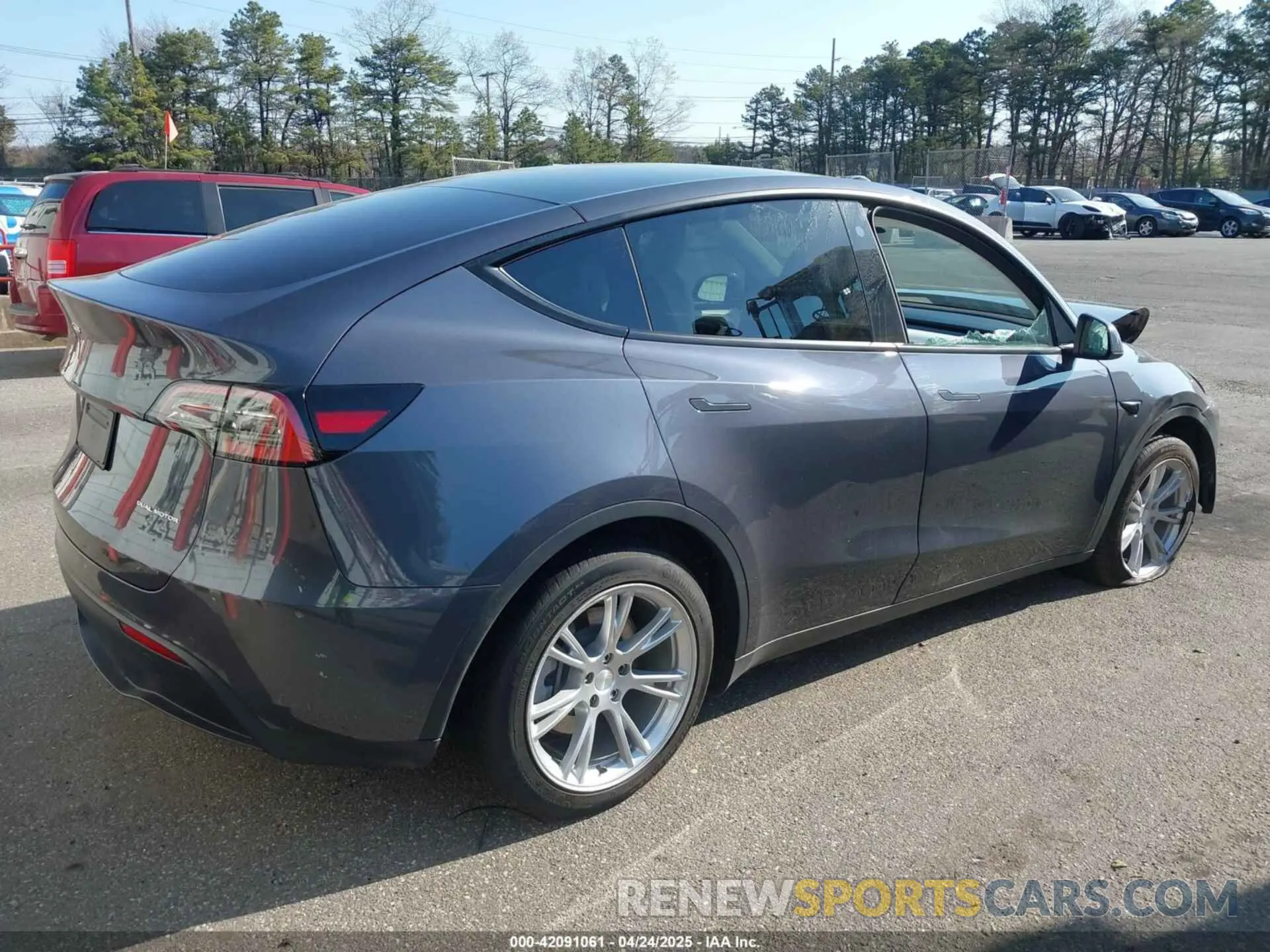4 fotografías del automóvil dañado 7SAYGDEE0NF563331 TESLA MODEL Y 2022