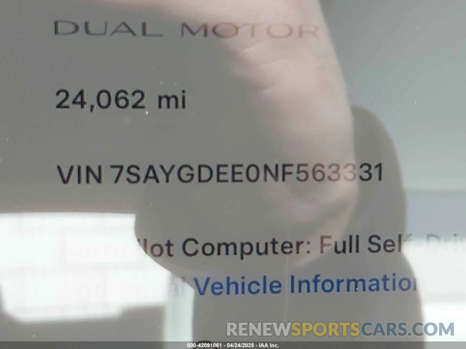 7 fotografías del automóvil dañado 7SAYGDEE0NF563331 TESLA MODEL Y 2022