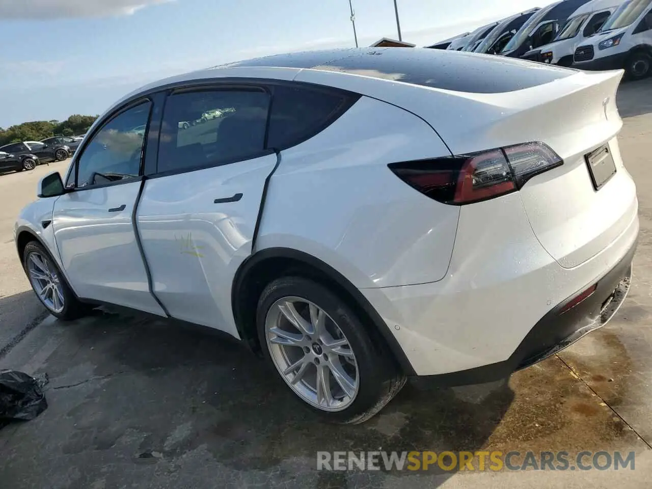 2 fotografías del automóvil dañado 7SAYGDEE1NF368922 TESLA MODEL Y 2022