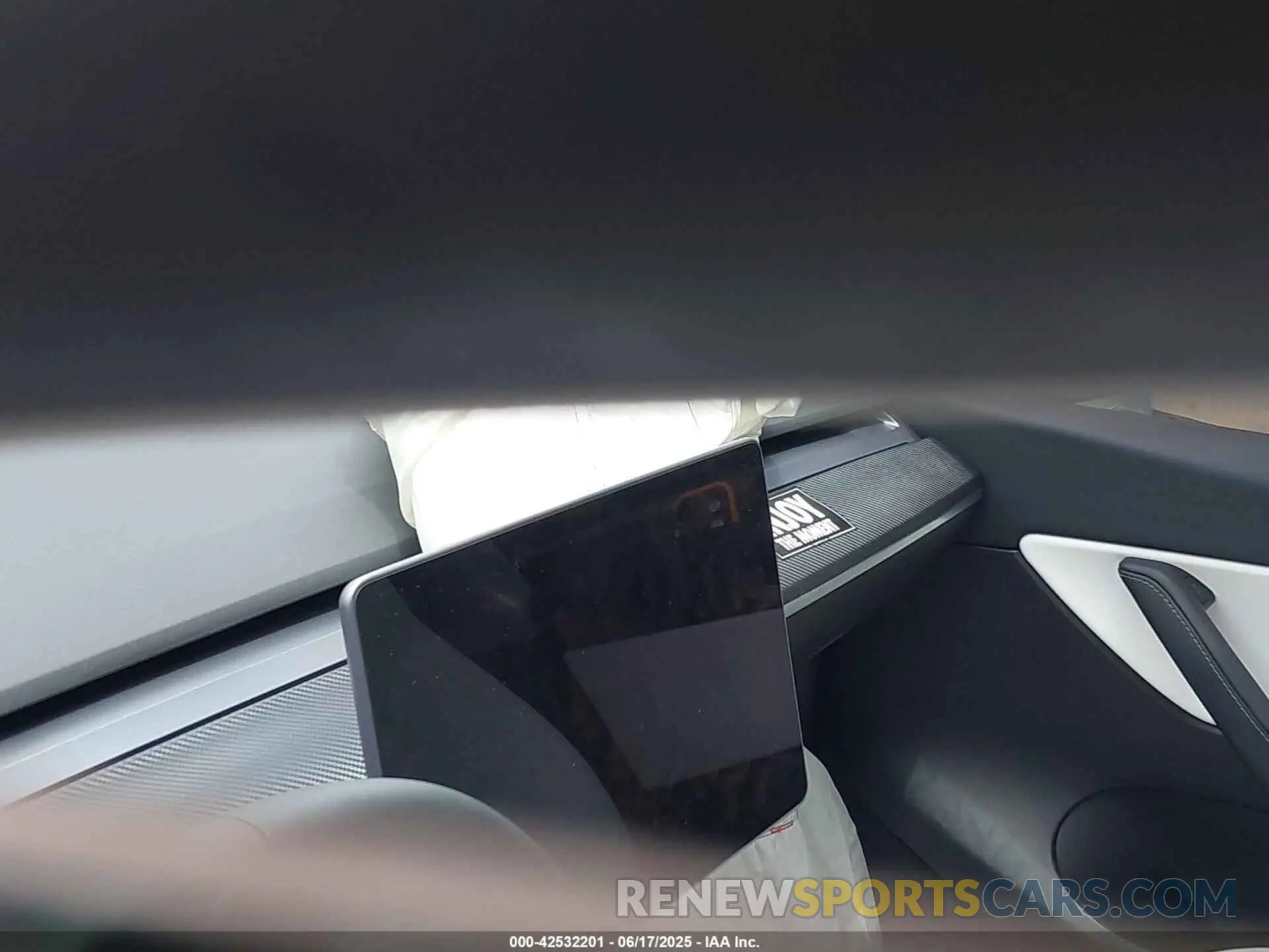 16 fotografías del automóvil dañado 7SAYGDEE1NF419321 TESLA MODEL Y 2022